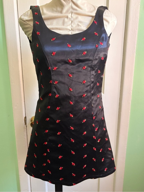Betsey Johnson Dresses & Skirts - Rare! Vintage Betsey Johnson Black Satin Mini Dress with Red Rose Embroidery